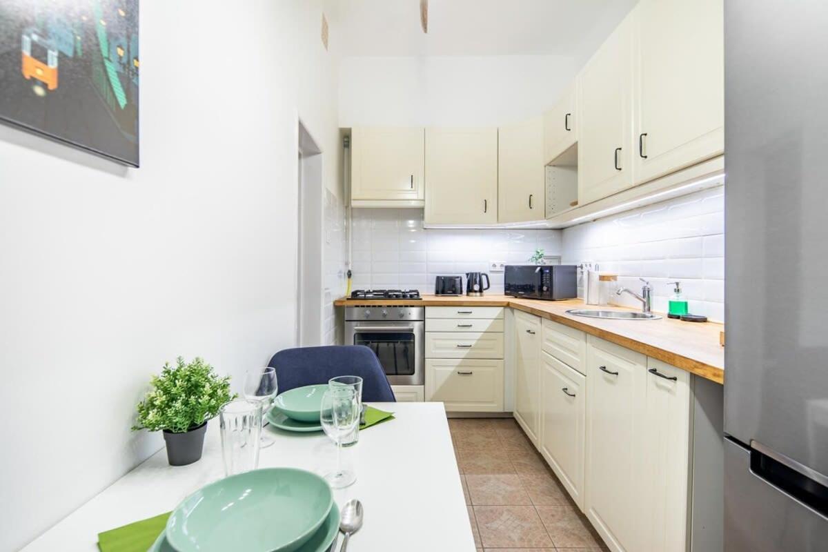 Convenient Apartment At Gastro Driven Location Budapest Exterior photo