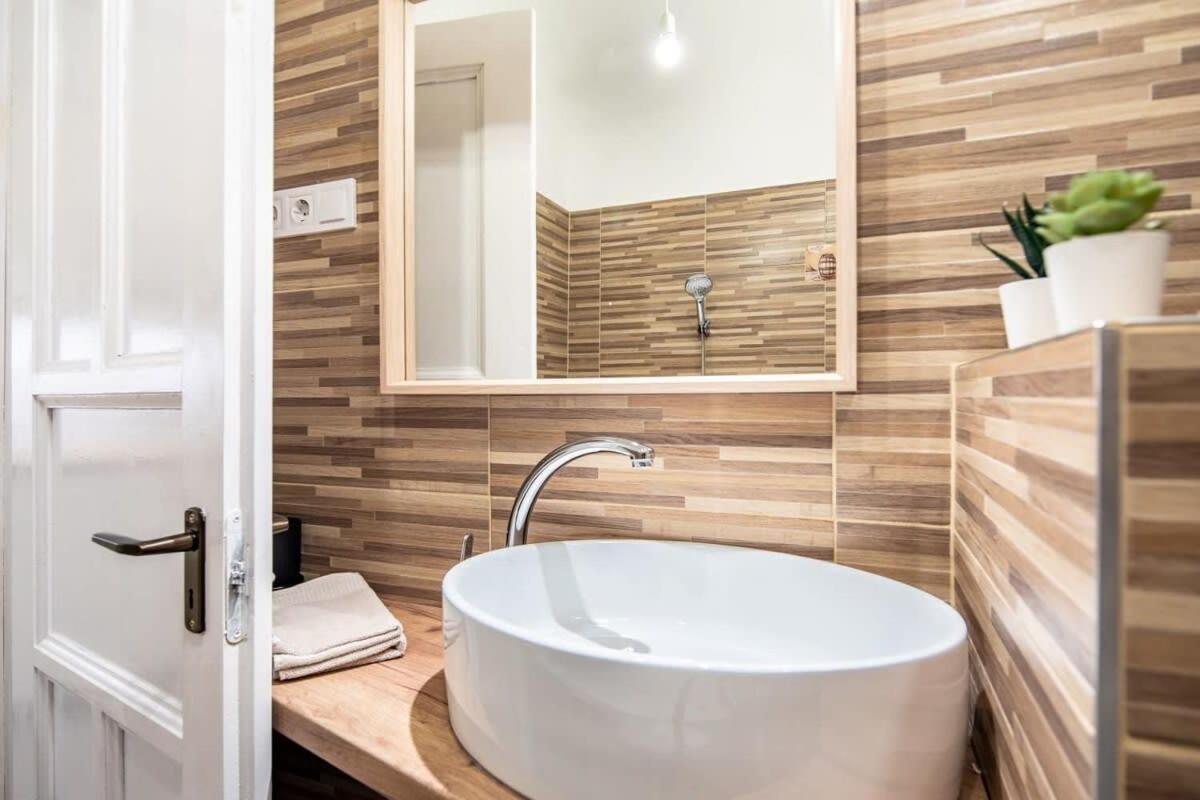 Convenient Apartment At Gastro Driven Location Budapest Exterior photo